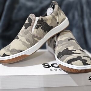 Slip-On Camo Canvas Kids Shoes - Khaki Camo